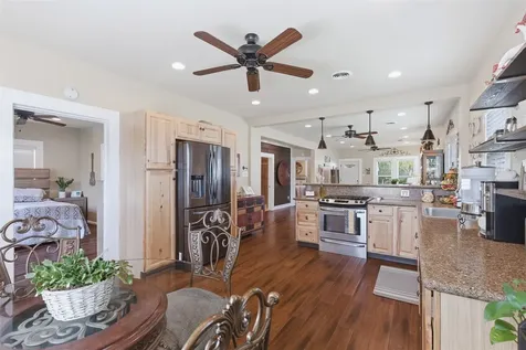 1726 13th Street Hempstead TX 77445