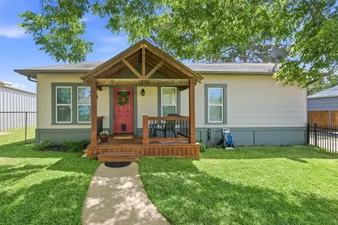 1726 13th Street Hempstead TX 77445