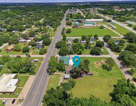 1726 13th Street Hempstead TX 77445