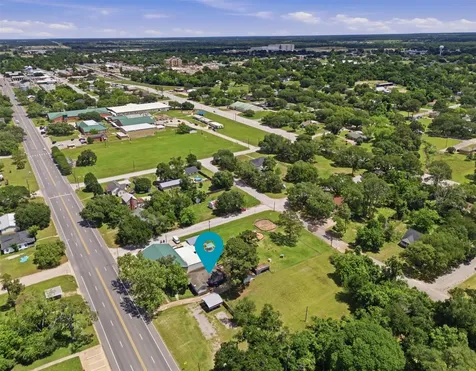 1726 13th Street Hempstead TX 77445