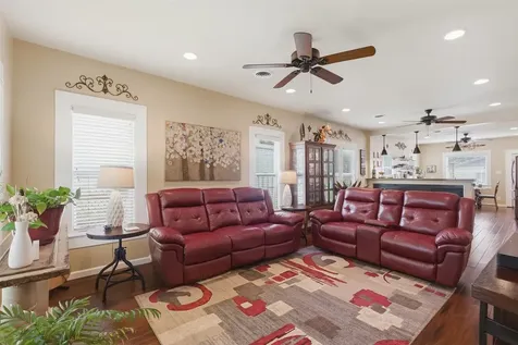 1726 13th Street Hempstead TX 77445