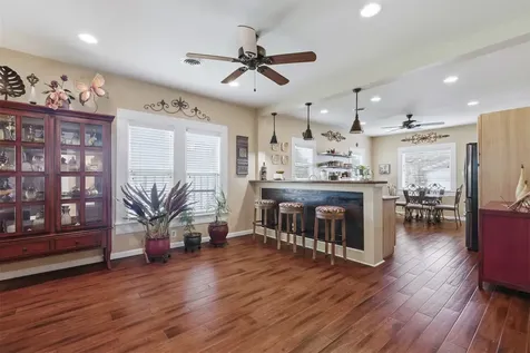1726 13th Street Hempstead TX 77445