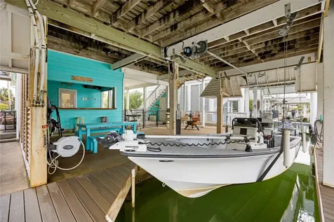 1114 Tiki Drive Tiki Island TX 77554