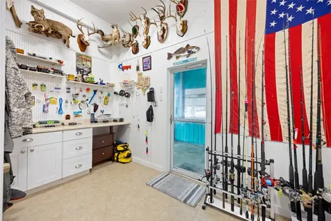 1114 Tiki Drive Tiki Island TX 77554