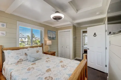 22819 Vida Street Galveston TX 77554