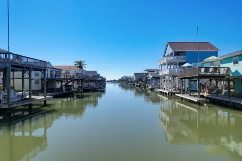 22819 Vida Street Galveston TX 77554