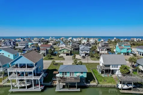 22819 Vida Street Galveston TX 77554