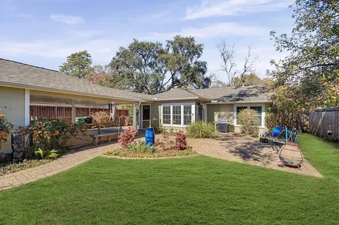 1507 Sue Barnett Drive Houston TX 77018