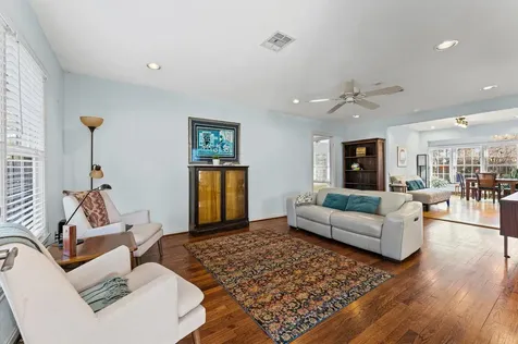 1507 Sue Barnett Drive Houston TX 77018