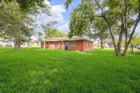 2331 32nd Avenue N Texas City TX 77590