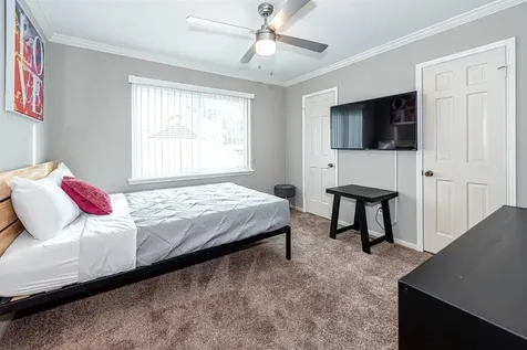 1807 Saddlecreek Drive Houston TX 77090