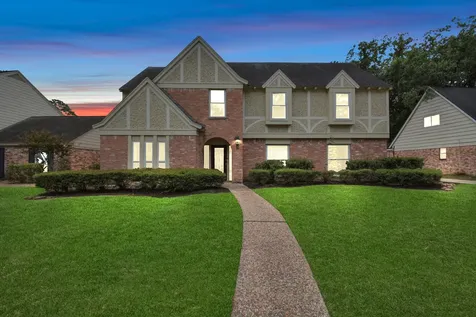 1807 Saddlecreek Drive Houston TX 77090