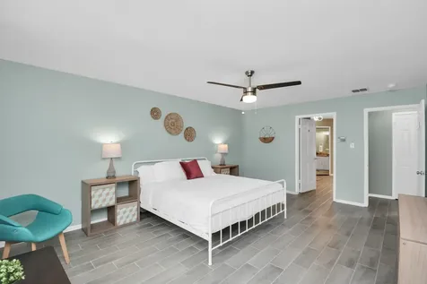 1807 Saddlecreek Drive Houston TX 77090