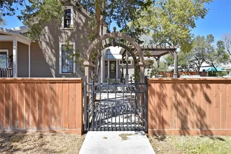 315 Cedar Street New Ulm TX 78950