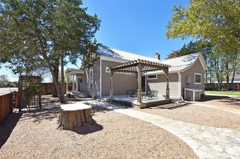 315 Cedar Street New Ulm TX 78950