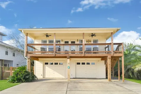 1414 Bayshore Drive Kemah TX 77565