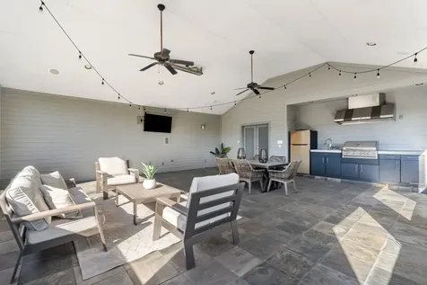 162 Vieux Carre Drive Houston TX 77009