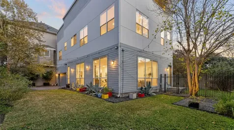 162 Vieux Carre Drive Houston TX 77009