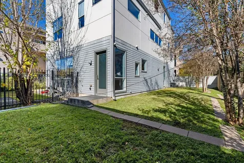 162 Vieux Carre Drive Houston TX 77009