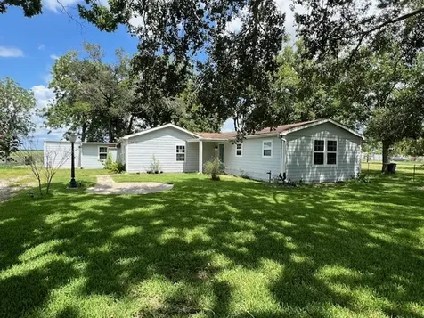 1621 Bayou Drive Bay City TX 77414