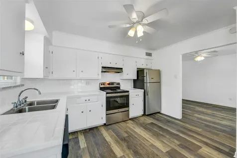 123 Strand Street Rear Galveston TX 77550