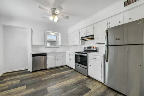 123 Strand Street Rear Galveston TX 77550