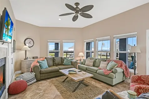 17614 Glei Galveston TX 77554