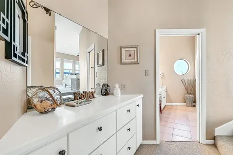17614 Glei Galveston TX 77554
