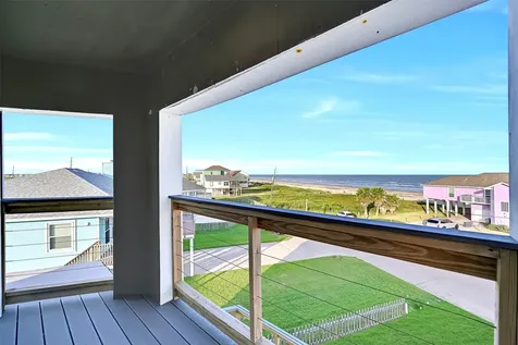 17614 Glei Galveston TX 77554