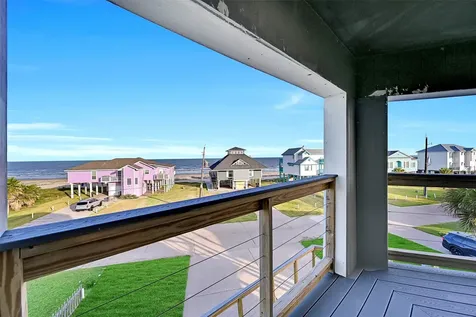17614 Glei Galveston TX 77554