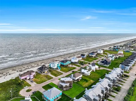 17614 Glei Galveston TX 77554