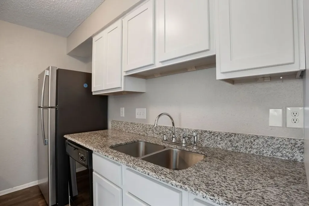 2810 Salado Street 115 Austin TX 78705