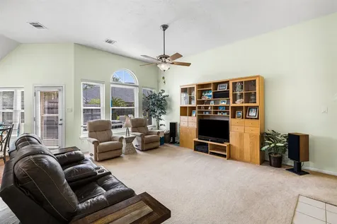 312 Summer Haven Circle League City TX 77573