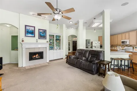 312 Summer Haven Circle League City TX 77573
