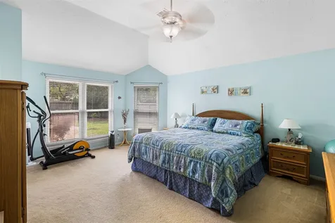312 Summer Haven Circle League City TX 77573