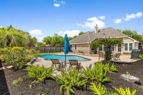 312 Summer Haven Circle League City TX 77573
