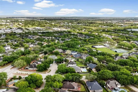312 Summer Haven Circle League City TX 77573