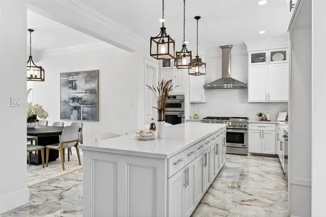 4429 Ella Boulevard Houston TX 77018