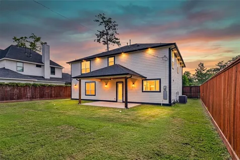 4429 Ella Boulevard Houston TX 77018