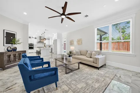 4429 Ella Boulevard Houston TX 77018