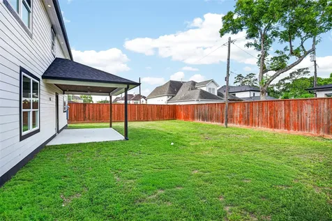 4429 Ella Boulevard Houston TX 77018