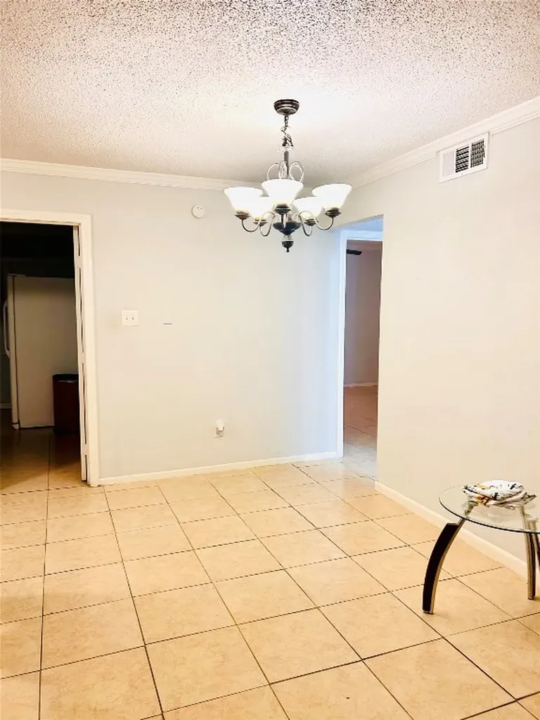 11643 Chimney Rock Road B Houston TX 77035