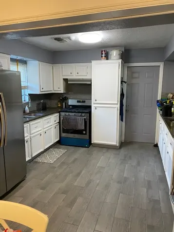 907 Twin Falls Road Houston TX 77088