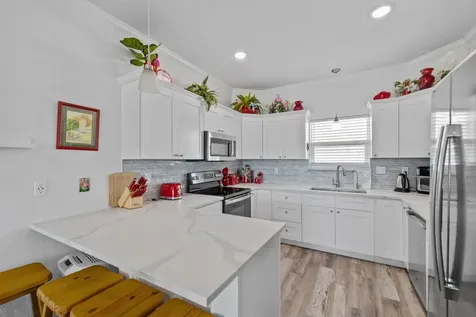 139 W Palm Street Freeport TX 77541
