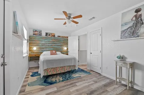 139 W Palm Street Freeport TX 77541