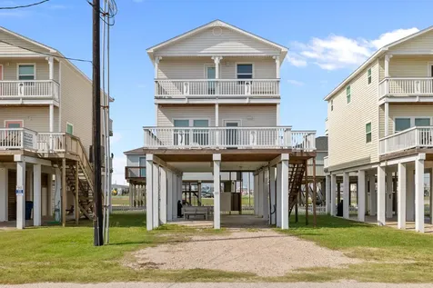 139 W Palm Street Freeport TX 77541