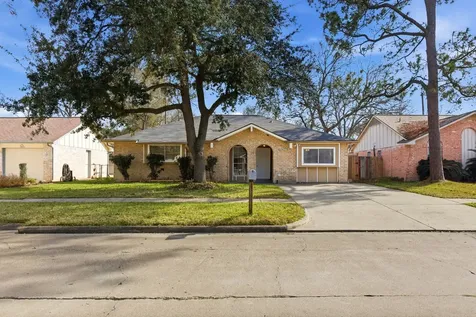 13627 Greenway Drive Sugar Land TX 77498