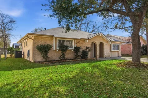 13627 Greenway Drive Sugar Land TX 77498