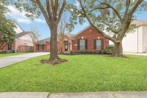 12215 Salmon Creek Houston TX 77041