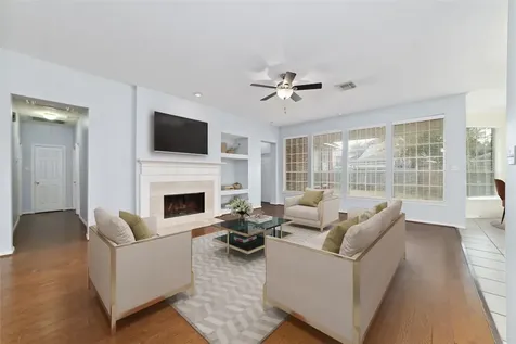 12215 Salmon Creek Houston TX 77041